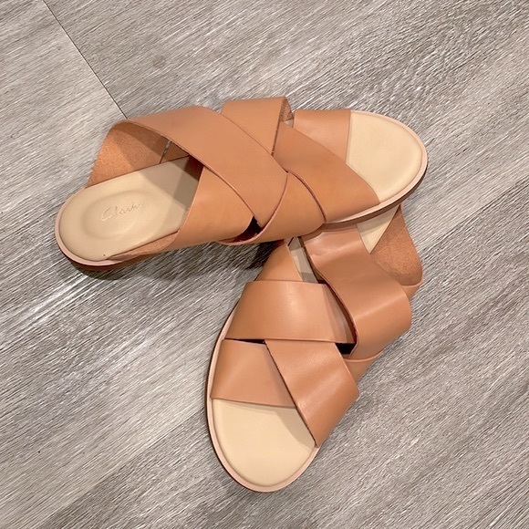 Clarks Sandals! NWT! - Picture 1 of 7